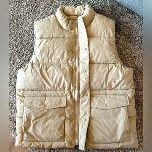 Gap khaki puffer vest- size L